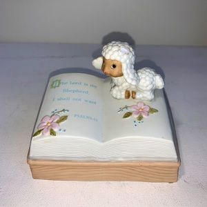 Enesco Music Figurine “Jesus Loves Me” Lamb on Bible